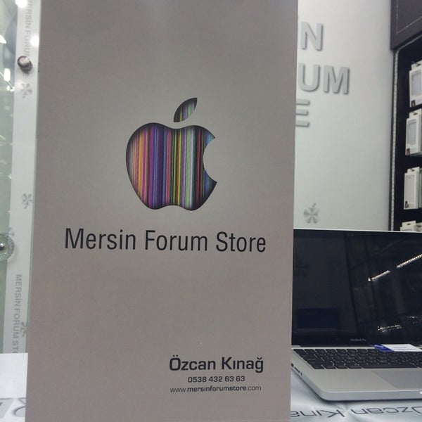 Das Foto wurde bei Mersin Forum Store (Özcan Kınağ) von Özcan K. am 2/20/2014 aufgenommen
