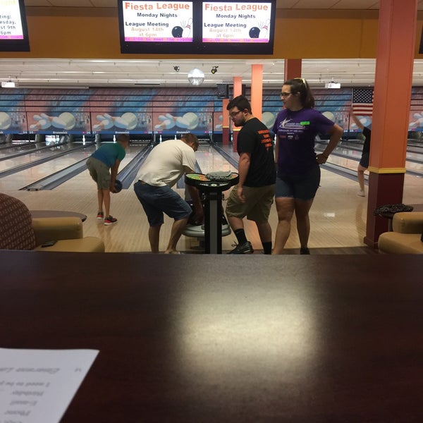 Emerson bowling lanes Parkersburg, WV