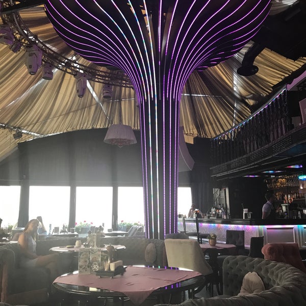 8/3/2018에 Bilal Ç.님이 Panorama Lounge에서 찍은 사진