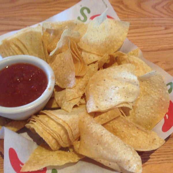 Photo taken at Chili&#39;s Grill &amp; Bar by Susan V. on 2/21/2014