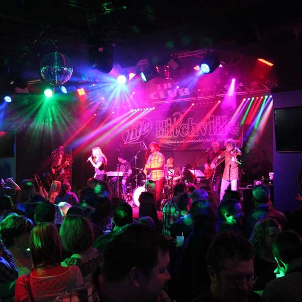 Das Foto wurde bei The Club  Bar &amp; Grill von The Club  Bar &amp; Grill am 2/7/2014 aufgenommen