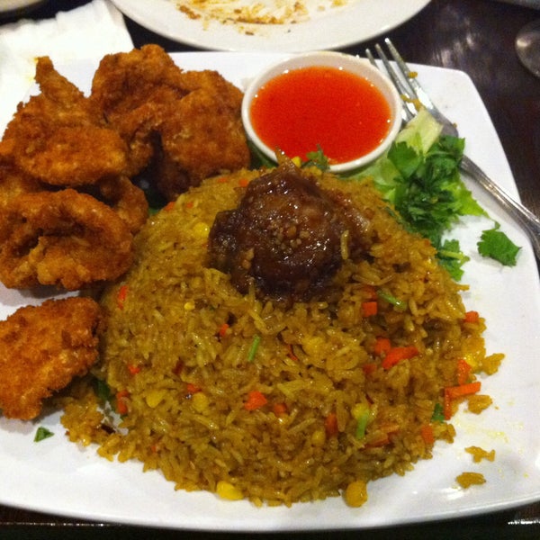 Peanut Sauce Thai Cuisine Restaurante tailandés en