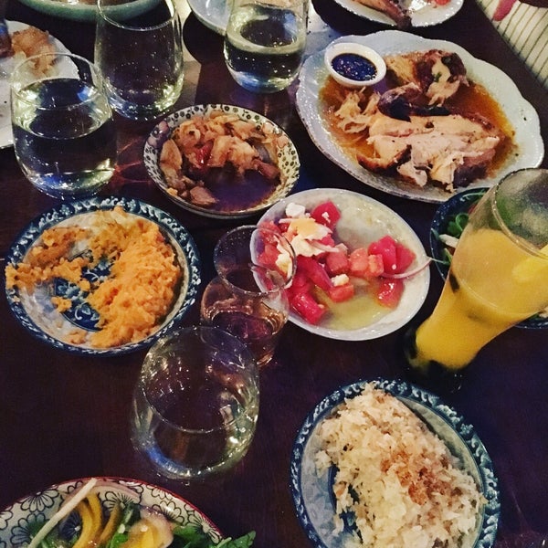 Das Foto wurde bei Fob Restaurant von Emily O. am 6/9/2018 aufgenommen