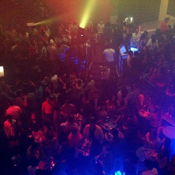รูปภาพถ่ายที่ La Condesa Bar &amp; Club โดย La Condesa Bar &amp; Club เมื่อ 2/5/2014