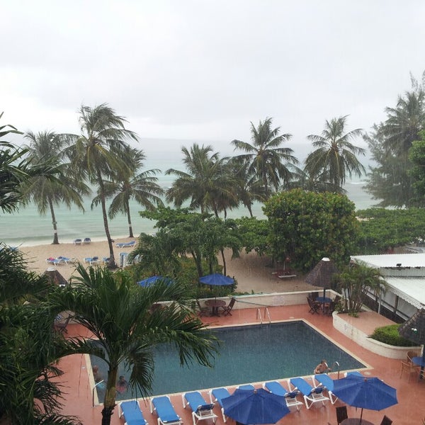 9/18/2014 tarihinde Guilhermeziyaretçi tarafından Coconut Court Beach Hotel'de çekilen fotoğraf