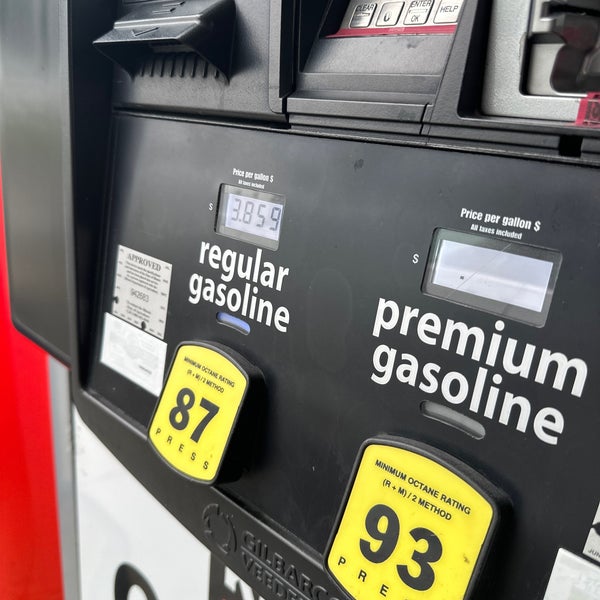 Costco Gasoline Fuel Station in Naperville