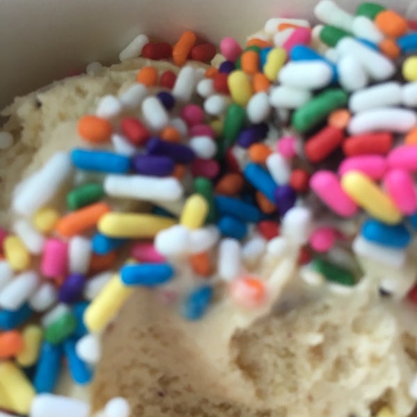 5/28/2016에 Mohammad님이 Sprinkles Beverly Hills Ice Cream에서 찍은 사진