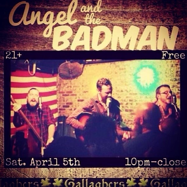 Photo taken at Gallaghers Pub HB by Elin B. on 4/6/2014