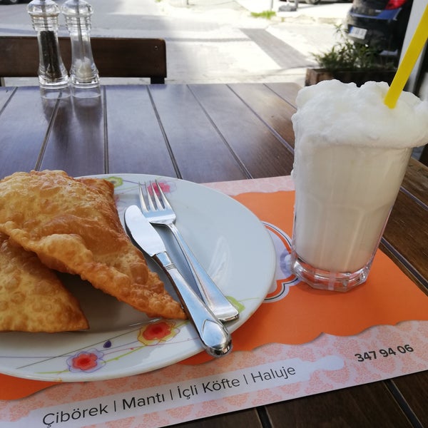 Eskisehir In Cig Boregi Tarifi Yemek Tarifleri Yemek Yemek Pisirme Ipuclari