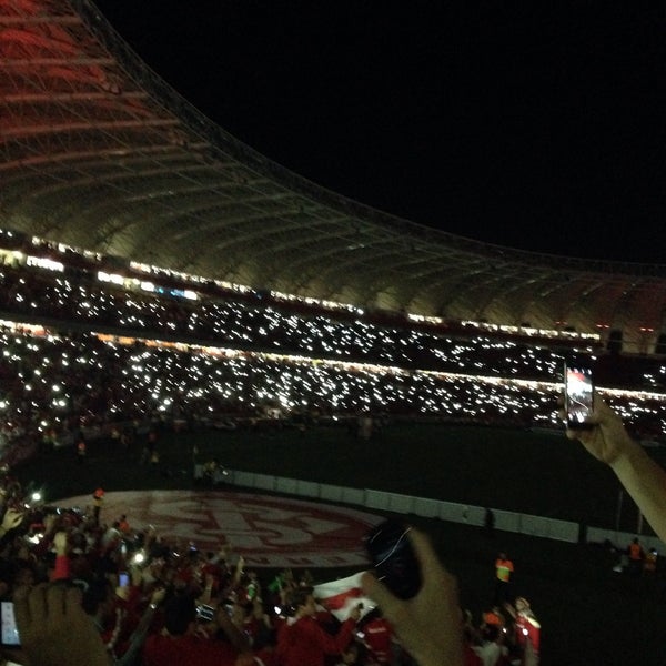 Foto tirada no(a) Estádio Beira-Rio por Leonardo S. em 5/14/2015