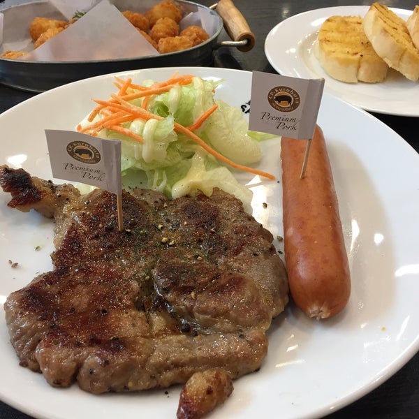 Santa Fé Steak House (ซานตา เฟ่ สเต็กเฮ้าส์) 4 tips from 364 visitors