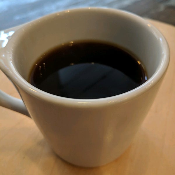 Photo taken at Full Court Press Specialty Coffee by Markus K. on 3/1/2020