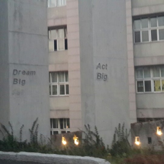 이화여자대학교사범대학 부속이화금란고등학교 - โรงเรียนมัธยม ใน 신촌동 이화여자대학교사범대학 부속이화금란고등학교 - โรงเรียนมัธยม ใน 신촌동