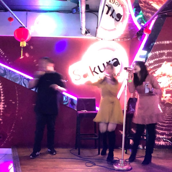 Снимок сделан в Sakura Karaoke Bar пользователем Jacob H. 1/26/2019