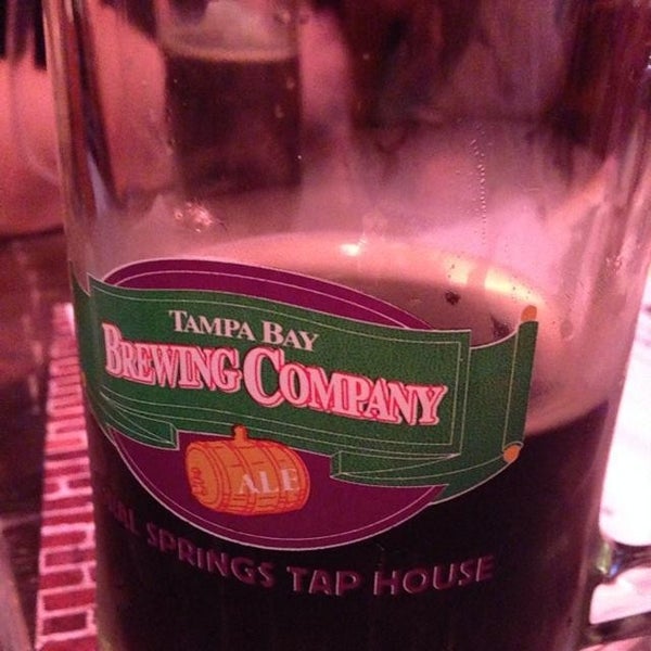 Photo taken at The Coral Springs Tap House by Jon-Paul C. on 11/2/2013