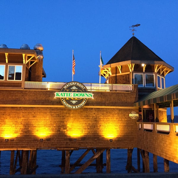 Photo taken at Katie Downs Waterfront Tavern by Lindsey G. on 2/15/2015