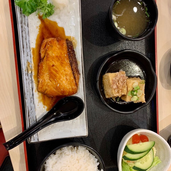 Kodawari Menya Udon & Tempura Japanese Restaurant in Maluri