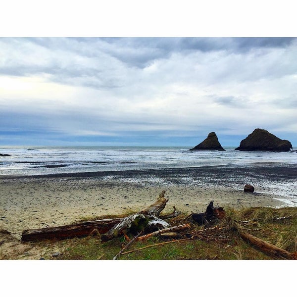 Photo taken at Heceta Lighthouse Bed &amp; Breakfast by Joshua H. on 1/1/2016