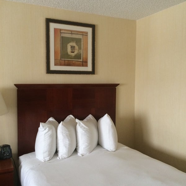 8/21/2016 tarihinde Kimberly H.ziyaretçi tarafından DoubleTree by Hilton Hotel Albuquerque'de çekilen fotoğraf
