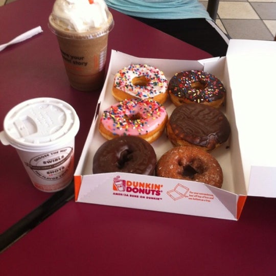 Photo taken at Dunkin&#39; by Ovunc T. on 9/3/2014