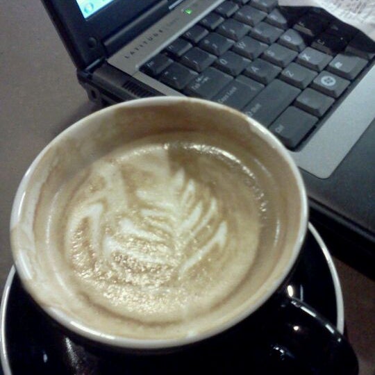 Foto tirada no(a) JP&#39;s Coffee &amp; Espresso Bar por Sandra L. em 2/12/2012