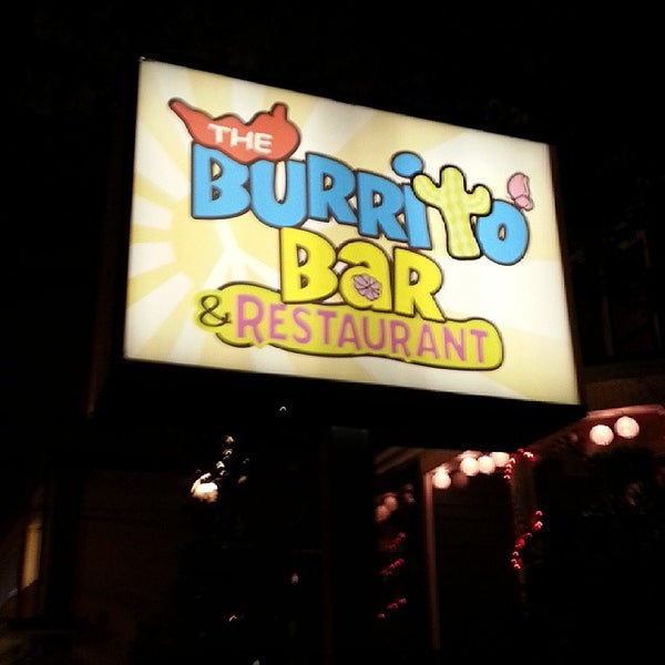 Photo prise au Burrito Bar par Andrew P. le10/12/2013