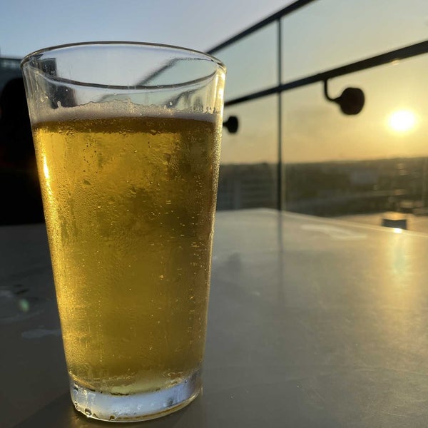 Roof SixtySix Rooftop Bar 1 tip