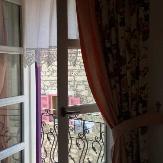 6/14/2014에 Melek Ç.님이 Çiftekuyu Otel에서 찍은 사진