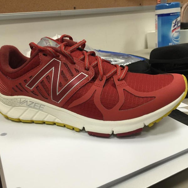 new balance shoe store hasbrouck heights nj