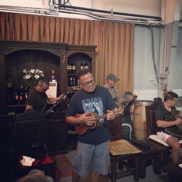 รูปภาพถ่ายที่ Mi Sueño Winery โดย Steve G. เมื่อ 9/9/2014