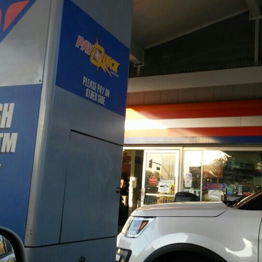 ampm Convenience Store in Northridge