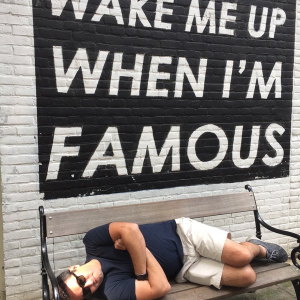 I m famous. I m famous
