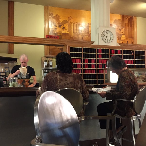 7/20/2015에 Tom O.님이 Public Espresso + Coffee에서 찍은 사진