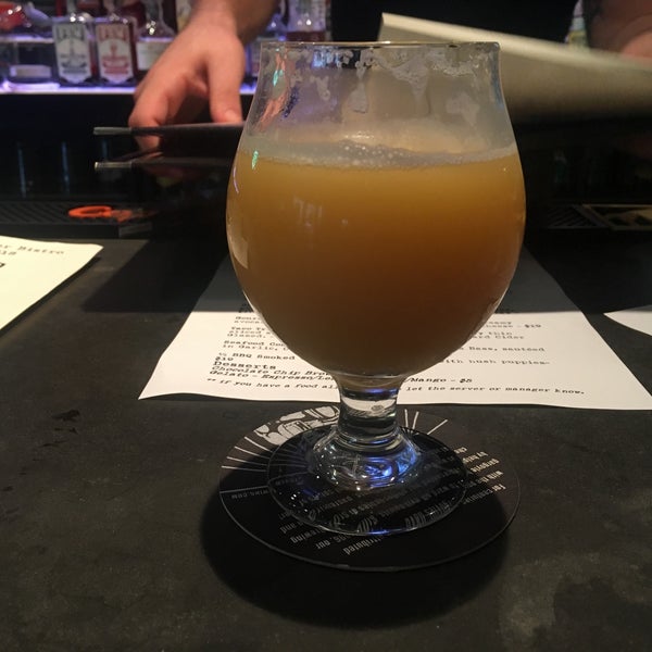 Photo taken at Growlers Beer Bistro by Tom O. on 7/22/2018