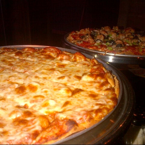 รูปภาพถ่ายที่ Pizza Man โดย LaReana N. เมื่อ 9/19/2013