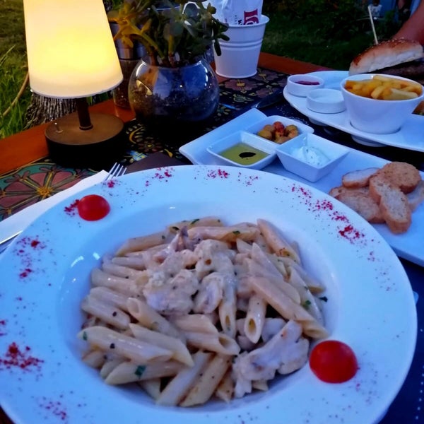 Foto diambil di Lotis Restoran&amp;Bistro oleh Gülçin K. pada 9/13/2019