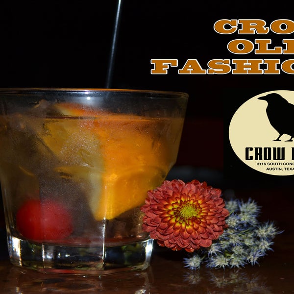Foto diambil di Crow Bar oleh Crow Bar pada 2/5/2014