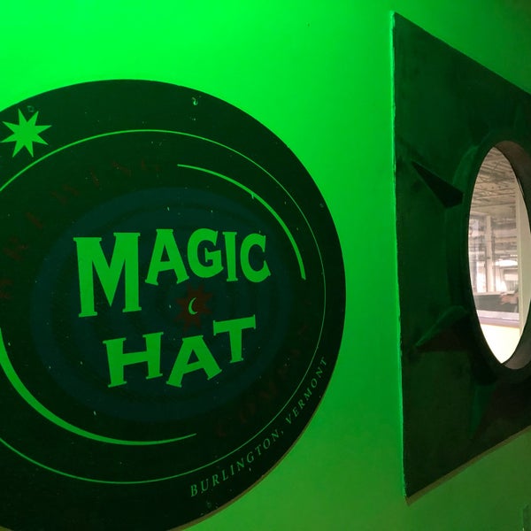 1/3/2019にJames H.がMagic Hat Brewing Companyで撮った写真