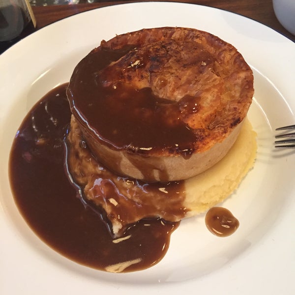 Photo taken at Pieminister by Eylul K. on 5/16/2015