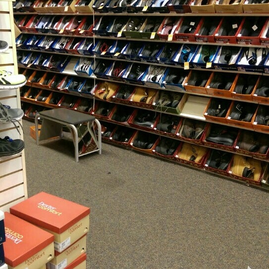 payless shoes bayshore