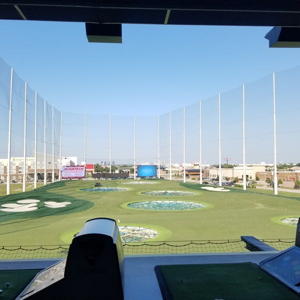 Photo taken at Topgolf by Dirceu S. on 6/22/2018