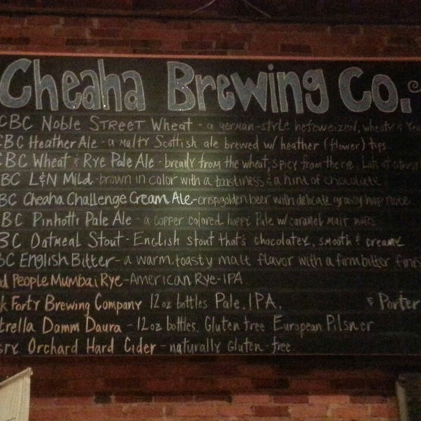 รูปภาพถ่ายที่ Cheaha Brewing Company โดย Casey P. เมื่อ 3/22/2014