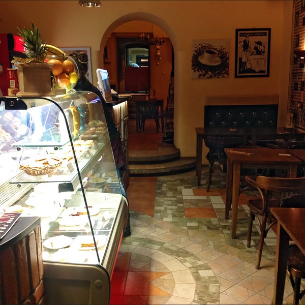 Photo prise au Old cafe Appetito par Old cafe Appetito le2/6/2014