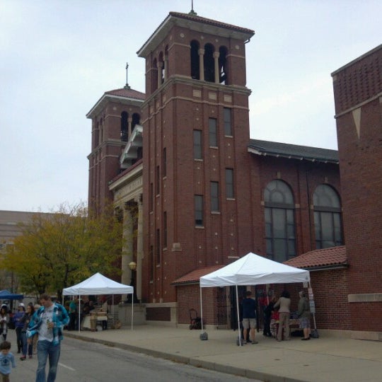Foto tomada en Holy Rosary Catholic Church  por Bob B. el 10/13/2012