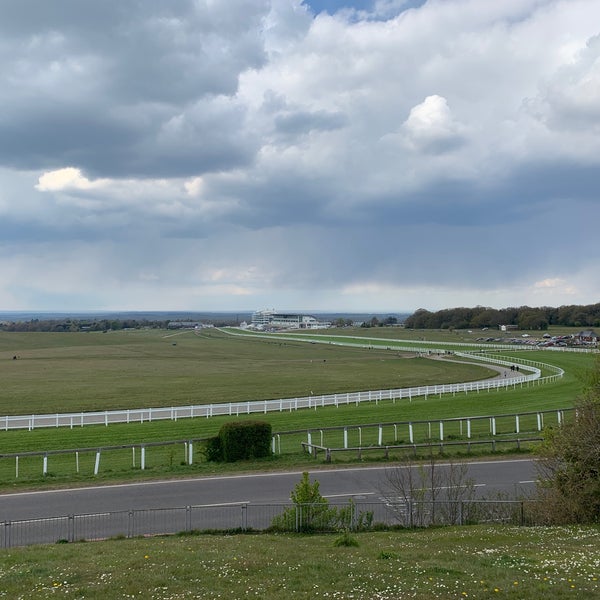 5/1/2021 tarihinde Paul J.ziyaretçi tarafından Epsom Downs Racecourse'de çekilen fotoğraf