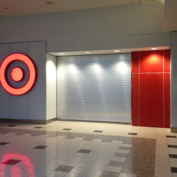 Westmount Shopping Centre Westmount 785 Wonderland Rd. S