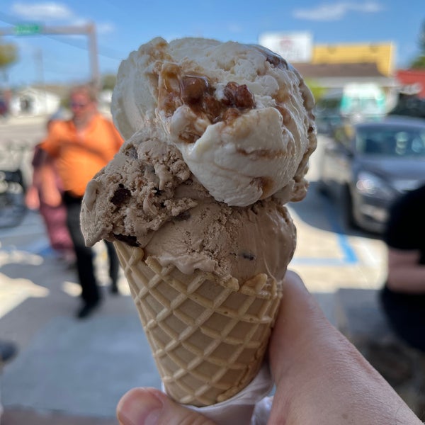 Big Olaf Creamery Ice Cream Parlor