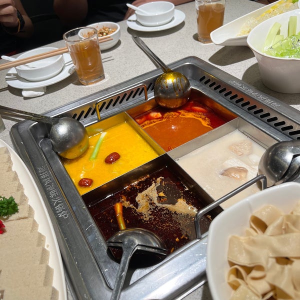 Haidilao Hot Pot 海底捞火锅 Bukit Bintang Kuala Lumpur, KL