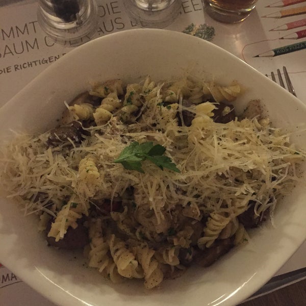 Photo taken at Vapiano by Lewent B. on 2/28/2015