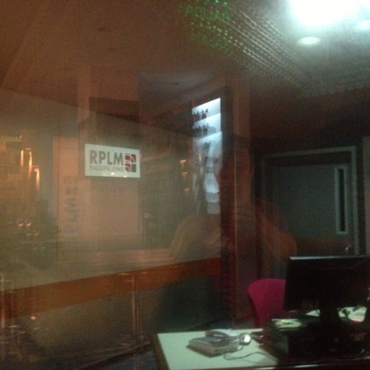 10/16/2012에 Sir Chandler님이 Radio Palermo에서 찍은 사진